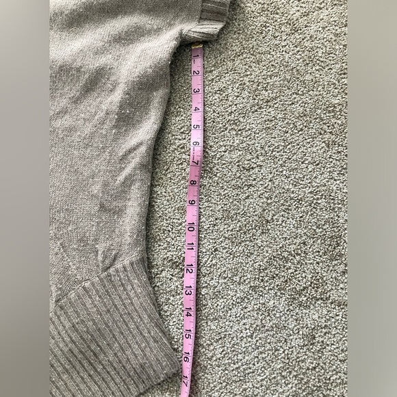 Banana Republic Wool Blend XS Tan Short-Sleeved Cowl Neck Poncho Sweater - Picture 7 of 8